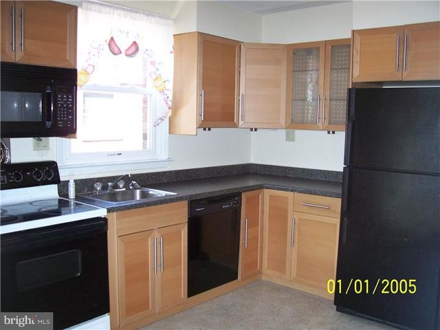 407 W LOGAN ST, Norristown, PA 19401