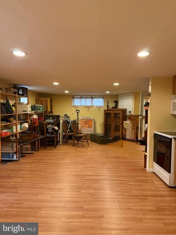 407 W LOGAN ST, Norristown, PA 19401