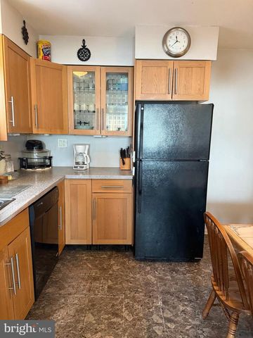 407 W LOGAN ST, Norristown, PA 19401