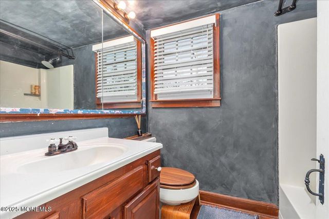 630 Kings Highway E, Atlantic Highlands, NJ 07716