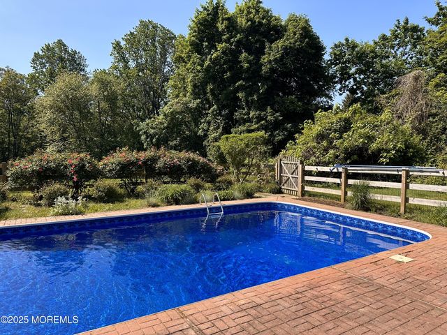 630 Kings Highway E, Atlantic Highlands, NJ 07716