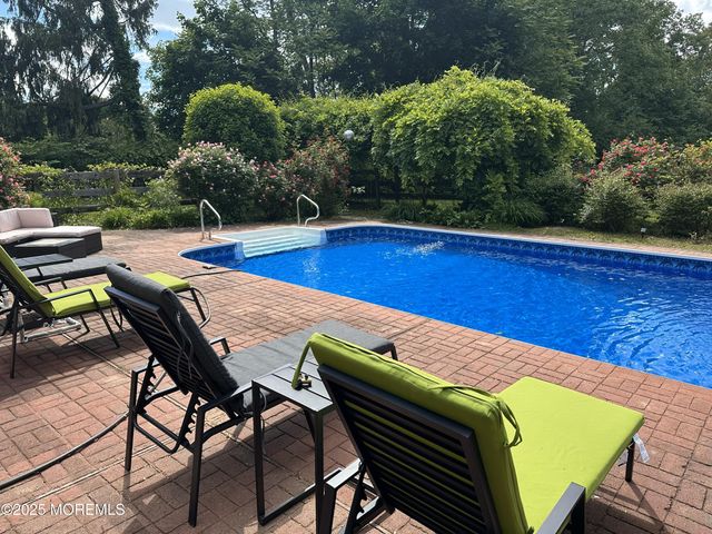 630 Kings Highway E, Atlantic Highlands, NJ 07716