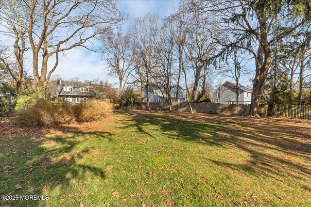 630 Kings Highway E, Atlantic Highlands, NJ 07716