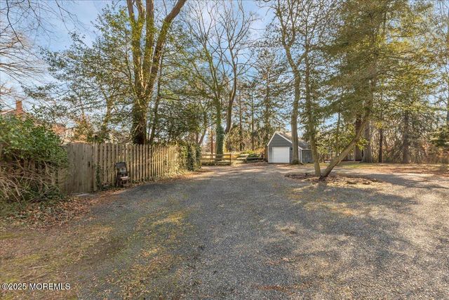 630 Kings Highway E, Atlantic Highlands, NJ 07716