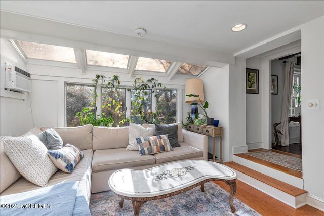 630 Kings Highway E, Atlantic Highlands, NJ 07716