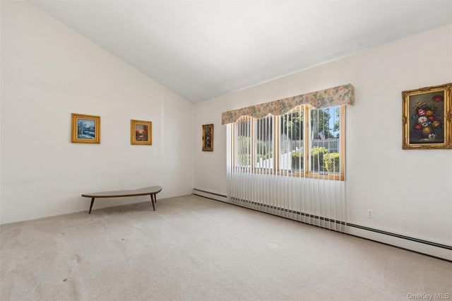 27 Spacecraft Lane, Hauppauge, NY 11788