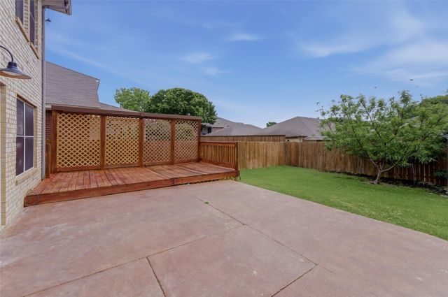 913 Remington Drive, Saginaw, TX 76131