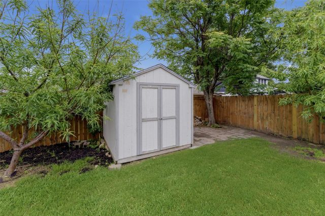913 Remington Drive, Saginaw, TX 76131