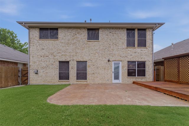 913 Remington Drive, Saginaw, TX 76131
