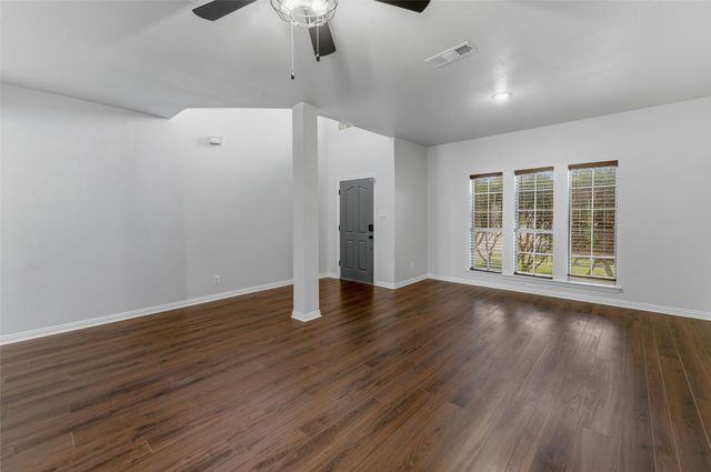 913 Remington Drive, Saginaw, TX 76131