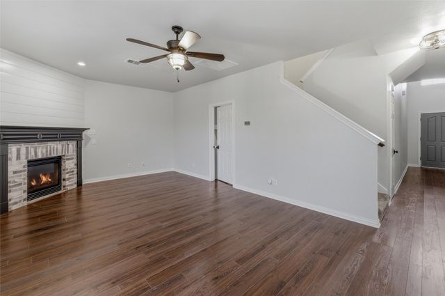 913 Remington Drive, Saginaw, TX 76131