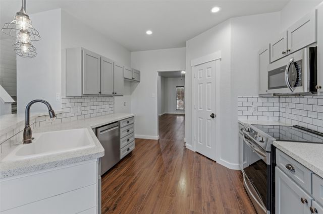 913 Remington Drive, Saginaw, TX 76131