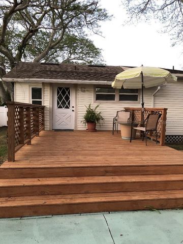 6100 FLORIDA AVENUE, New Port Richey, FL 34653
