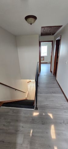 106 Wakelee Road APT 1, Waterbury, CT 06705