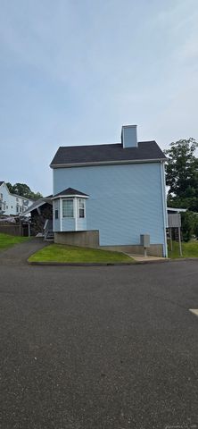 106 Wakelee Road APT 1, Waterbury, CT 06705