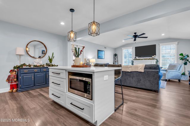 118 Maple Street, Toms River, NJ 08753