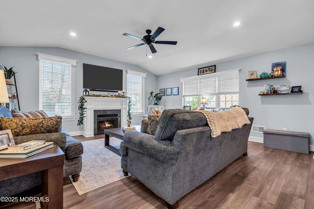 118 Maple Street, Toms River, NJ 08753