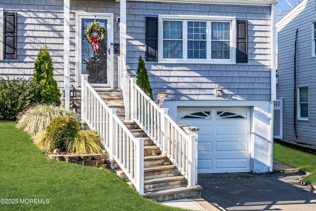 118 Maple Street, Toms River, NJ 08753