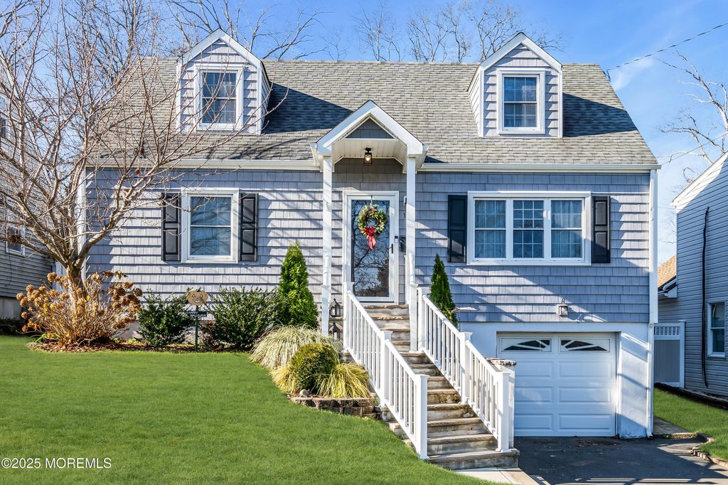 118 Maple Street, Toms River, NJ 08753