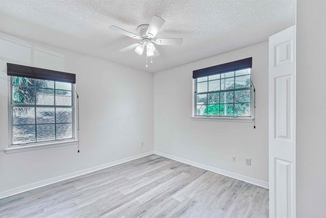 303 D St, St Augustine, FL 32080