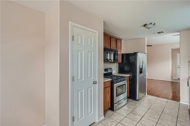 160 Wildfire CV, Buda, TX 78610