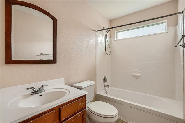 160 Wildfire CV, Buda, TX 78610