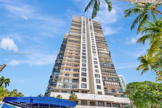 2333 Brickell Avenue 2814, Miami, FL 33129