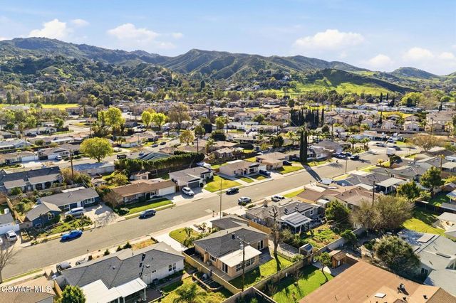 6271 Marsha Avenue, Simi Valley, CA 93063