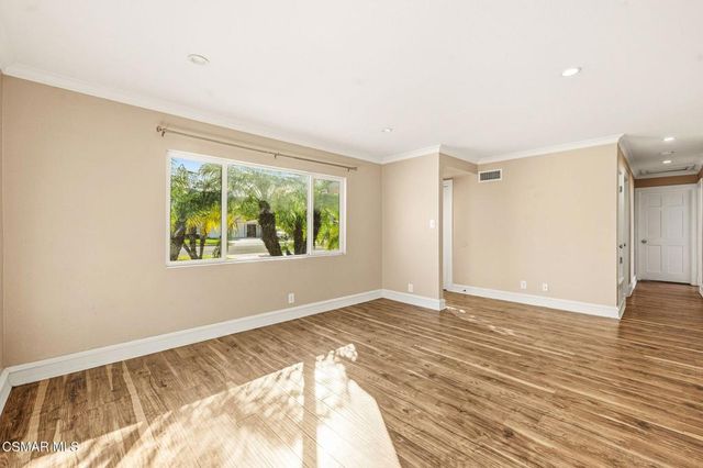 6271 Marsha Avenue, Simi Valley, CA 93063