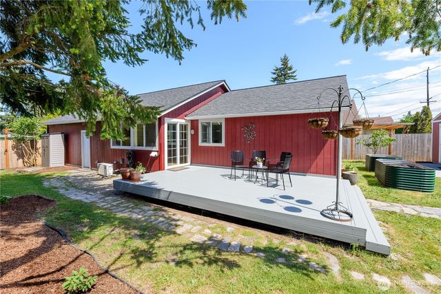314 W Columbus Avenue, Port Angeles, WA 98362