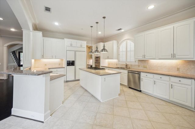 5311 Patrick Henry Street, Bellaire, TX 77401