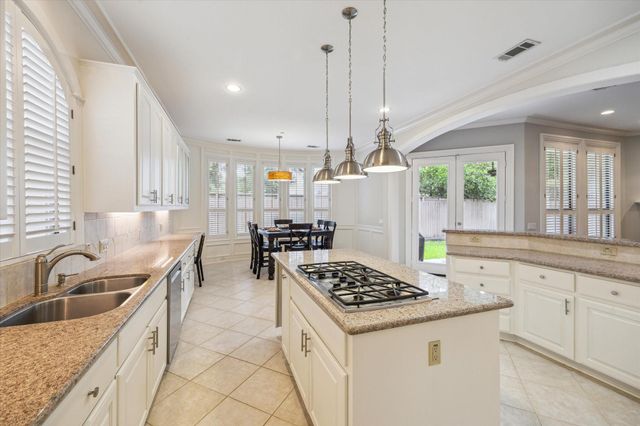 5311 Patrick Henry Street, Bellaire, TX 77401