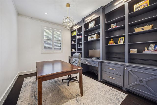 5311 Patrick Henry Street, Bellaire, TX 77401