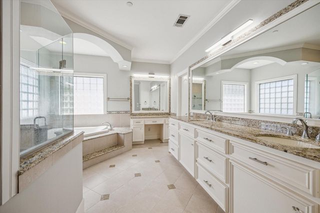 5311 Patrick Henry Street, Bellaire, TX 77401