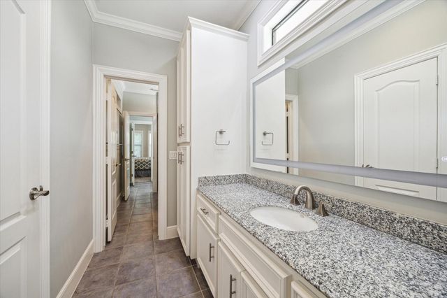5311 Patrick Henry Street, Bellaire, TX 77401