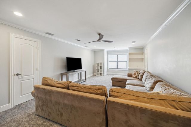 5311 Patrick Henry Street, Bellaire, TX 77401