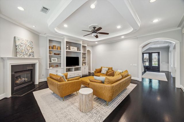 5311 Patrick Henry Street, Bellaire, TX 77401