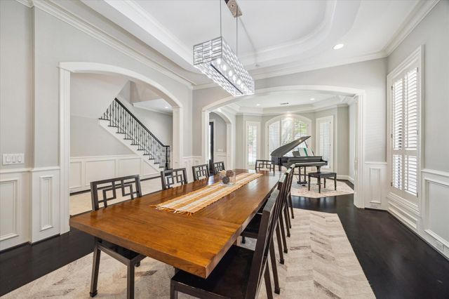 5311 Patrick Henry Street, Bellaire, TX 77401