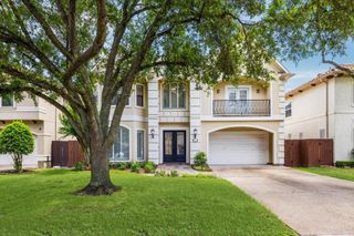 5311 Patrick Henry Street, Bellaire, TX 77401