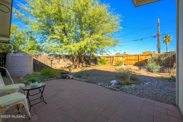 1821 S Chrysler Avenue, Tucson, AZ 85713