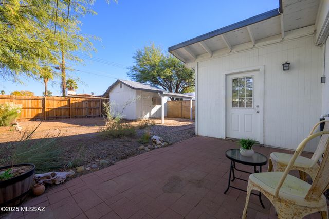 1821 S Chrysler Avenue, Tucson, AZ 85713