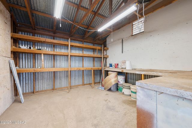 1821 S Chrysler Avenue, Tucson, AZ 85713