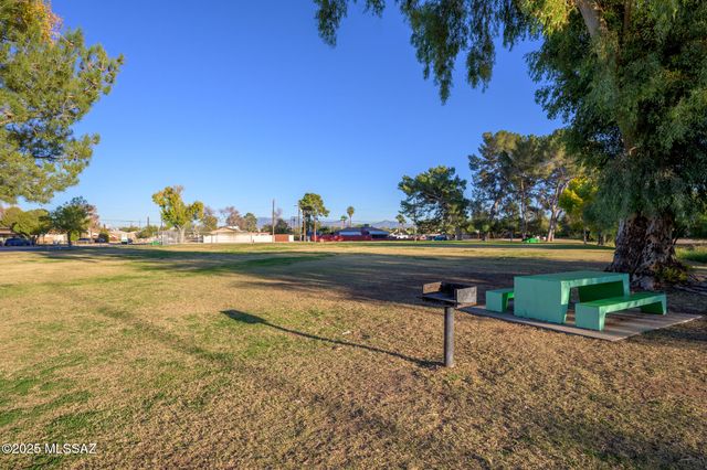 1821 S Chrysler Avenue, Tucson, AZ 85713