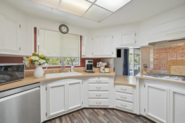 18218 Paradise Mountain Road SPC 122, Valley Center, CA 92082