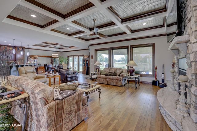 301 Copper Oaks Drive, Carl Junction, MO 64834