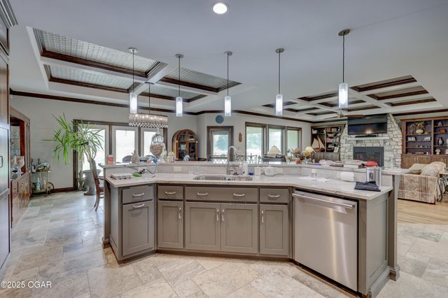 301 Copper Oaks Drive, Carl Junction, MO 64834