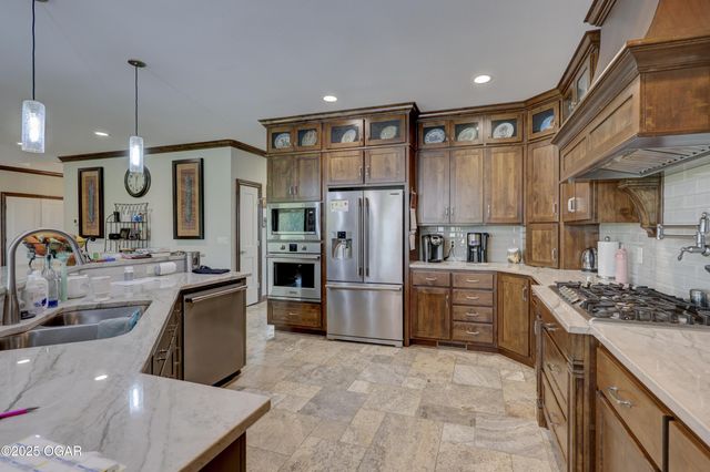 301 Copper Oaks Drive, Carl Junction, MO 64834