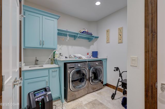 301 Copper Oaks Drive, Carl Junction, MO 64834