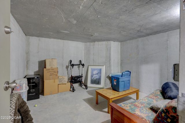 301 Copper Oaks Drive, Carl Junction, MO 64834