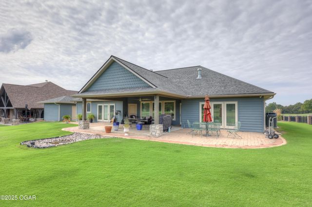 301 Copper Oaks Drive, Carl Junction, MO 64834